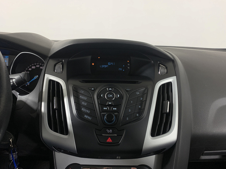 FORD Focus 1.6, 2013 года, Робот, Серо-коричневый