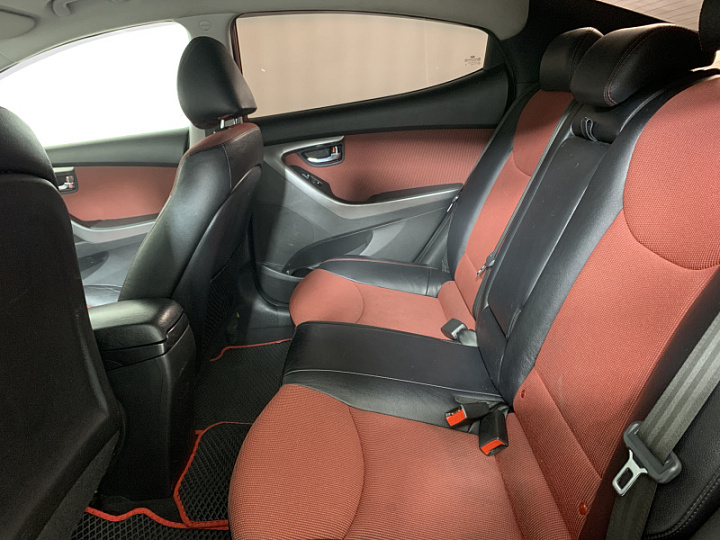 HYUNDAI Elantra 1.8, 2013 года, Автоматическая, КРАСНЫЙ
