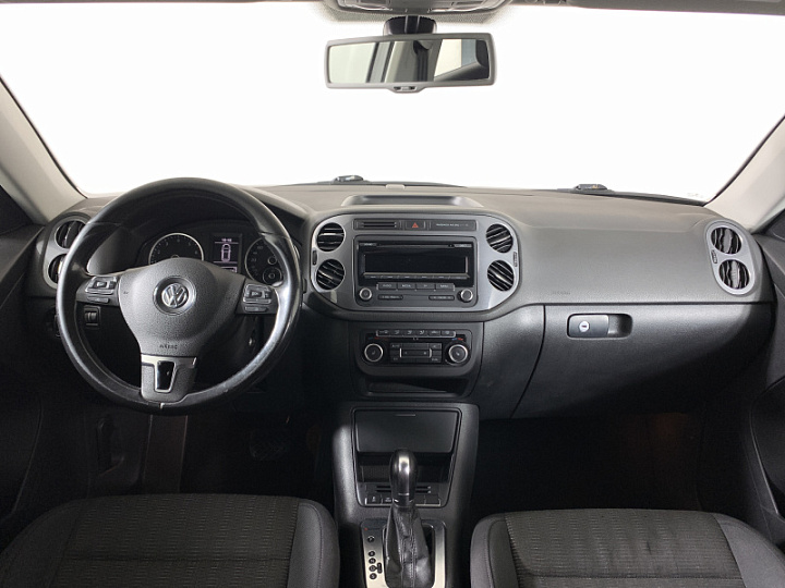 VOLKSWAGEN Tiguan 2, 2011 года, Автоматическая, Серебристый