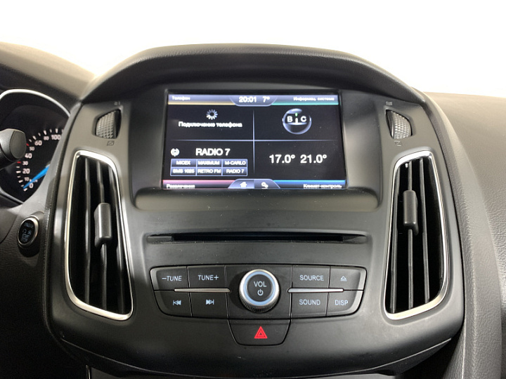 FORD Focus 1.6, 2015 года, Робот, Серо-коричневый