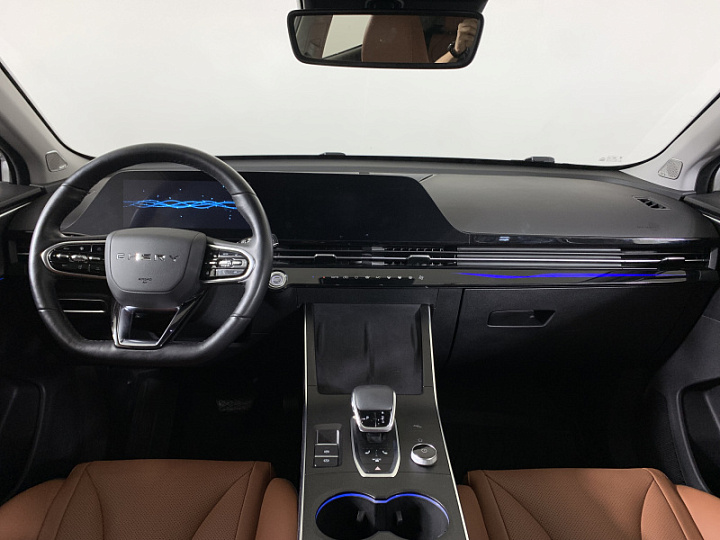 Omoda C5 1.5, 2022 года, Вариатор, Белый