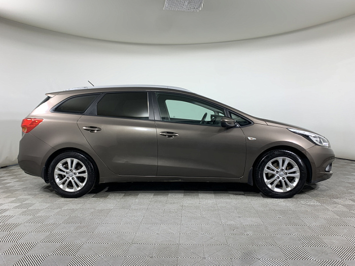 KIA Ceed 1.6, 2013 года, Автоматическая, КОРИЧНЕВЫЙ