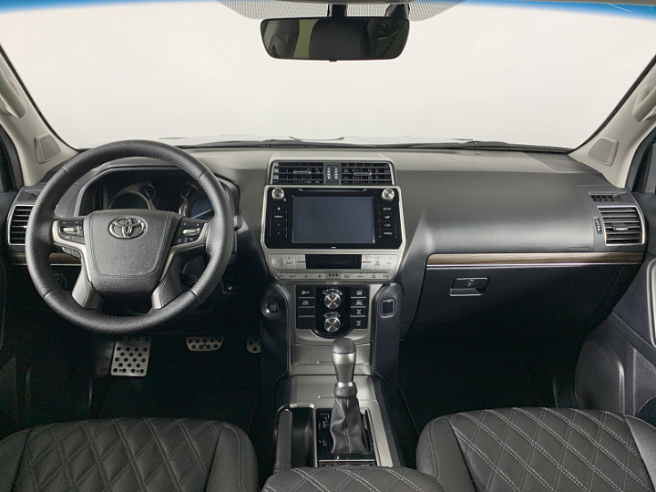 TOYOTA Land Cruiser Prado 2.8, 2018 года, Автоматическая, ЧЕРНЫЙ