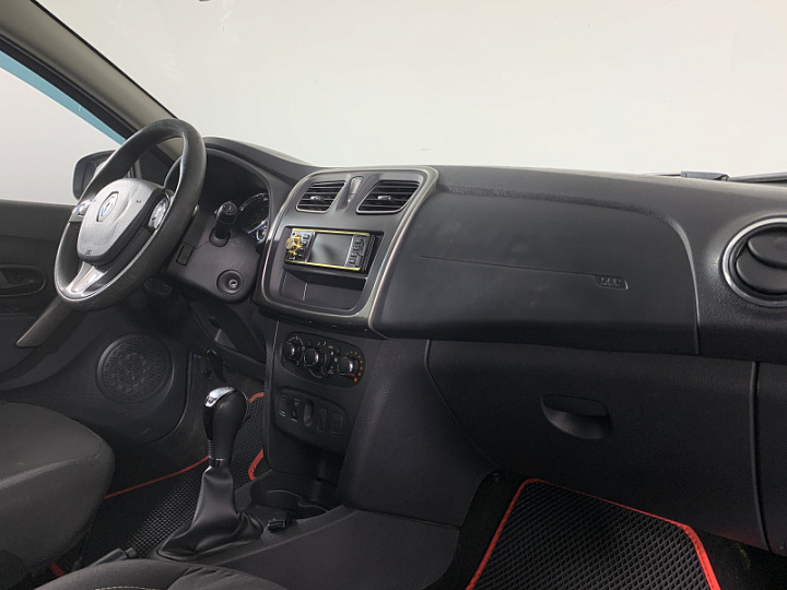 RENAULT Sandero 1.6, 2018 года, Автоматическая, Светло-синий