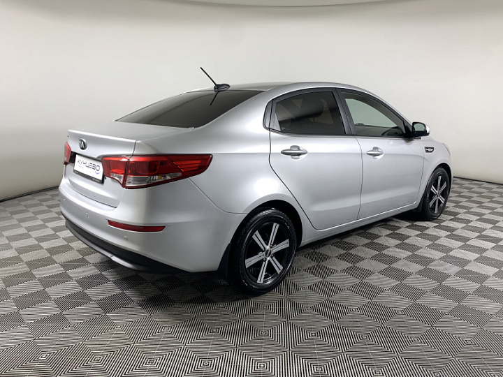 KIA Rio 1.6, 2017 года, Автоматическая, Серебристый