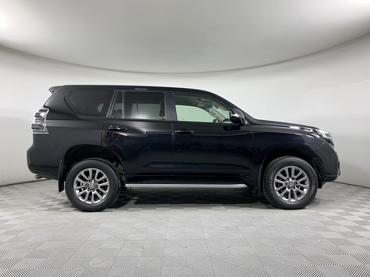 TOYOTA Land Cruiser Prado 2.8, 2017 года, Автоматическая, ЧЕРНЫЙ