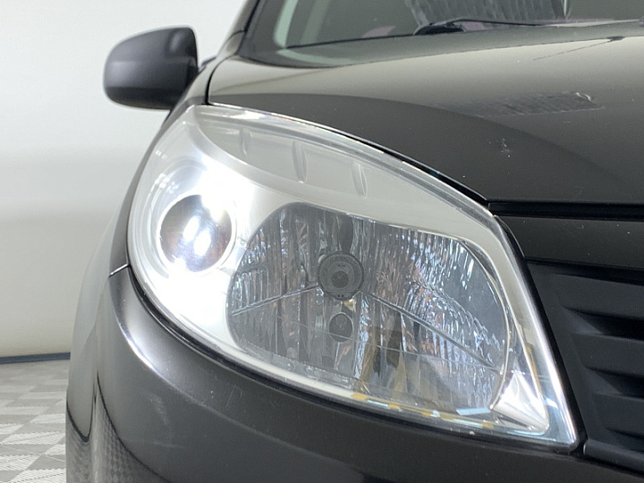 RENAULT Sandero 1.6, 2012 года, Автоматическая, ЧЕРНЫЙ