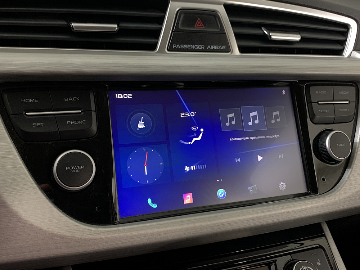 GEELY Atlas 2.4, 2019 года, Автоматическая, Серебристый