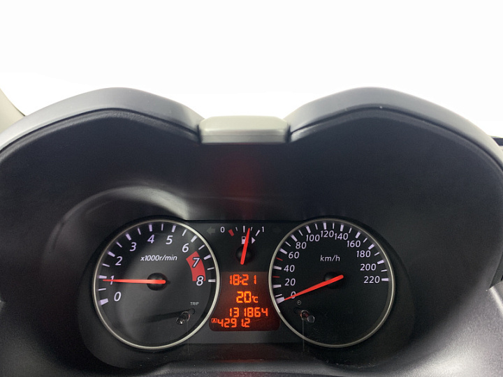 NISSAN Note 1.4, 2011 года, Механика, ЧЕРНЫЙ