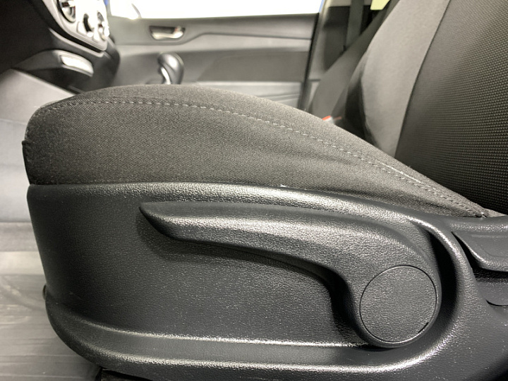HYUNDAI Solaris 1.6, 2018 года, Механика, СИНИЙ
