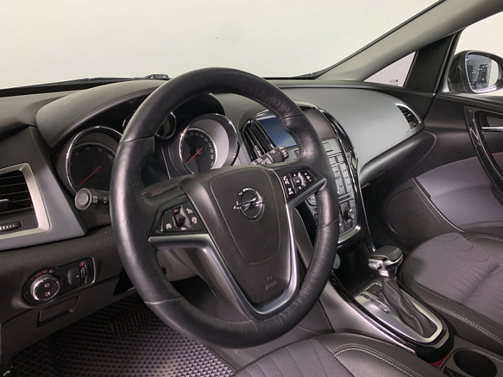 OPEL Astra 1.4, 2014 года, Автоматическая, КОРИЧНЕВЫЙ
