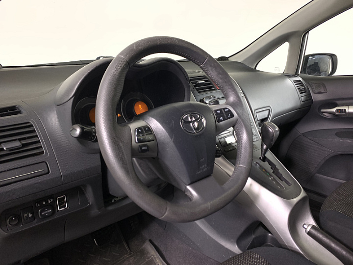 TOYOTA Auris 1.6, 2010 года, Автоматическая, БЕЛЫЙ