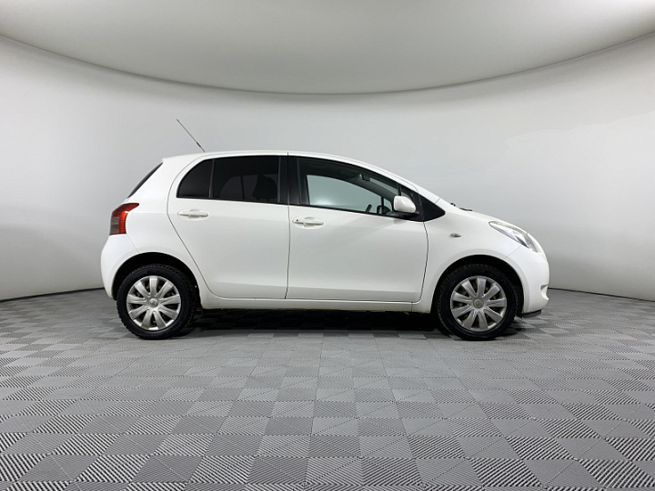 TOYOTA Yaris 1.3, 2008 года, Робот, БЕЛЫЙ