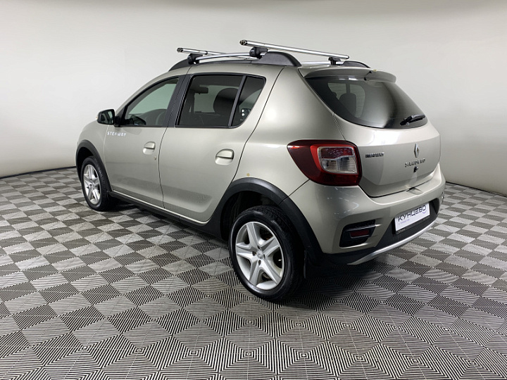 Renault Sandero 1.6, 2016 года, Механика, Бежевый