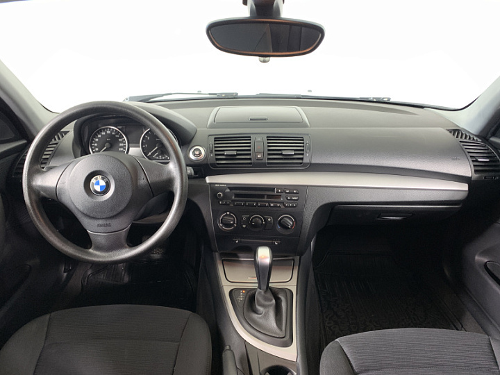 BMW 1 серии 1.6, 2010 года, Автоматическая, БЕЛЫЙ