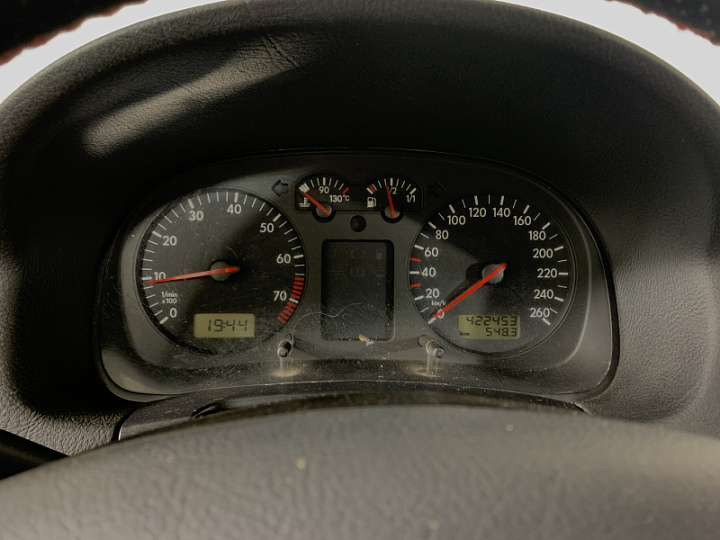VOLKSWAGEN Golf 1.6, 1998 года, Механика, ТЕМНО-СИНИЙ