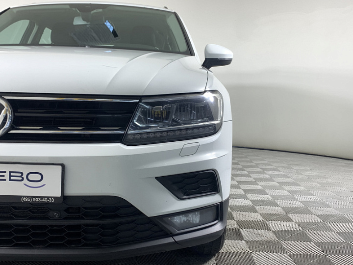 Volkswagen Tiguan 1.4, 2019 года, Робот, Белый