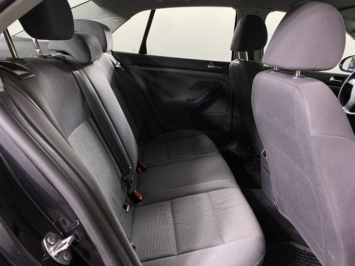 Volkswagen Jetta 1.6, 2008 года, Механика, ЧЕРНЫЙ