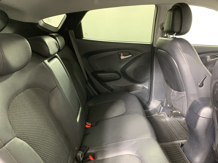 HYUNDAI ix35 2, 2013 года, Автоматическая, БЕЛЫЙ