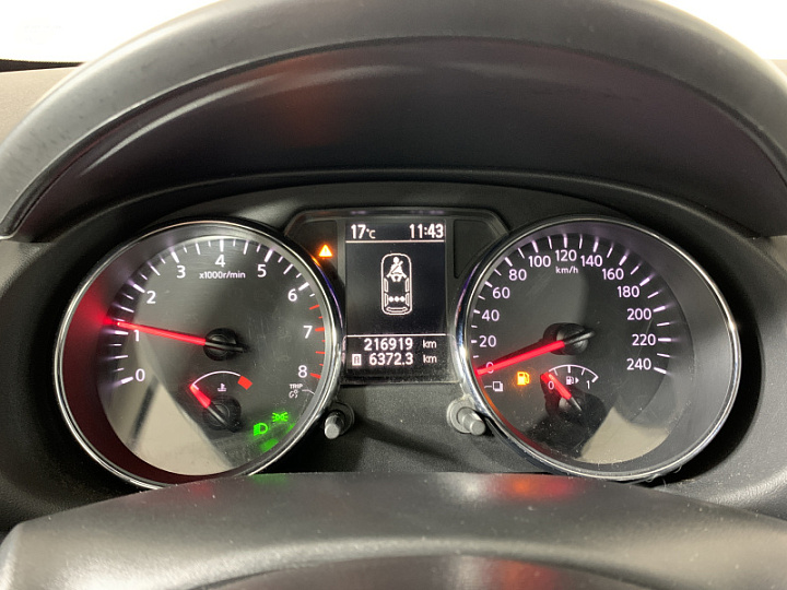 NISSAN Qashqai 1.6, 2013 года, Механика, ЧЕРНЫЙ