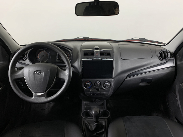 Lada Granta 1.6, 2023 года, Механика, БЕЛЫЙ