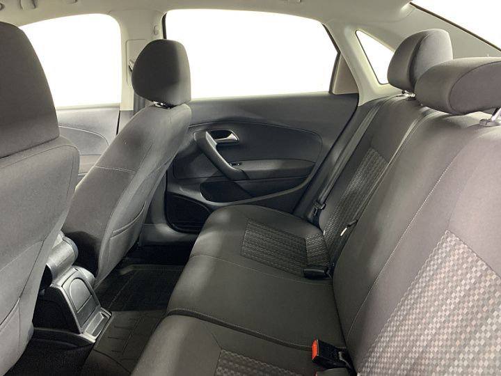 VOLKSWAGEN Polo 1.6, 2017 года, Механика, БЕЖЕВЫЙ