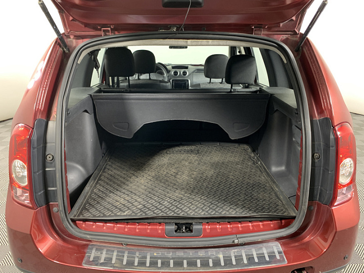 RENAULT Duster 1.6, 2012 года, Механика, КРАСНЫЙ