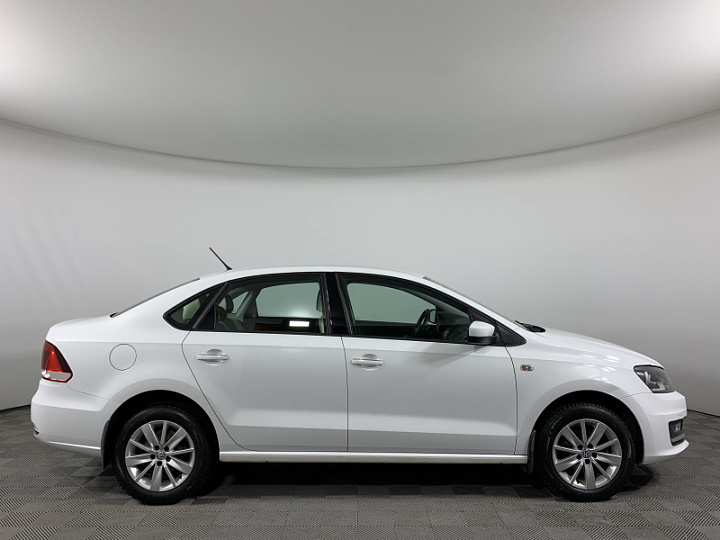 VOLKSWAGEN Polo 1.6, 2015 года, Автоматическая, Белый (темно-серый)