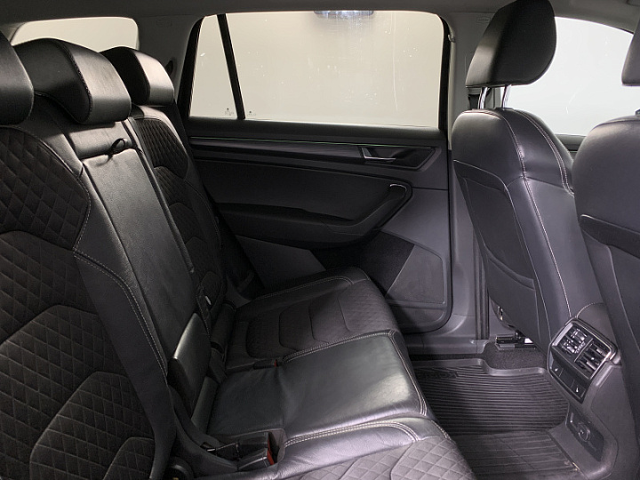 SKODA Kodiaq 1.4, 2019 года, Робот, ЧЕРНЫЙ
