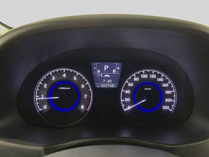 HYUNDAI Solaris 1.6, 2012 года, Автоматическая, СЕРЫЙ