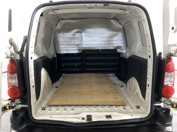CITROEN Berlingo 1.6, 2021 года, Механика, БЕЛЫЙ