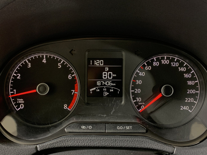 Volkswagen Polo 1.6, 2014 года, Механика, Коричневый
