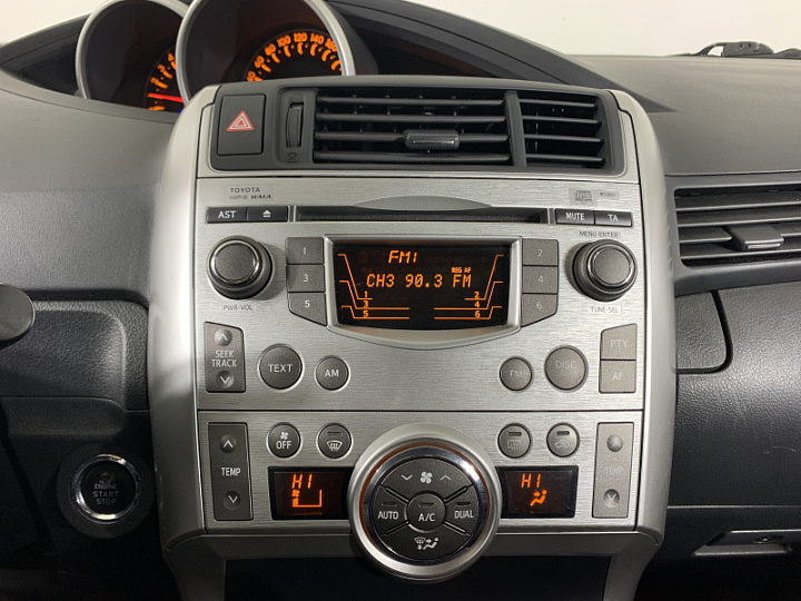 TOYOTA Verso 1.8, 2011 года, Вариатор, БЕЛЫЙ