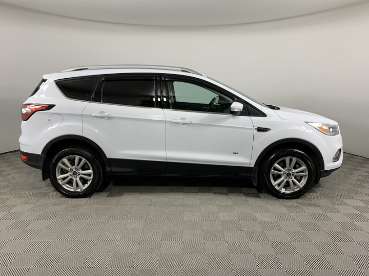 FORD Kuga 1.5, 2017 года, Автоматическая, БЕЛЫЙ