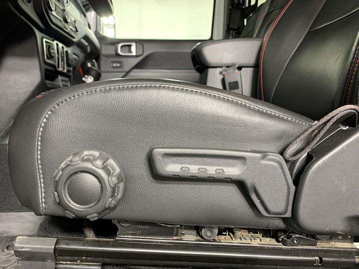 JEEP Wrangler 2, 2019 года, Автоматическая, БЕЛЫЙ