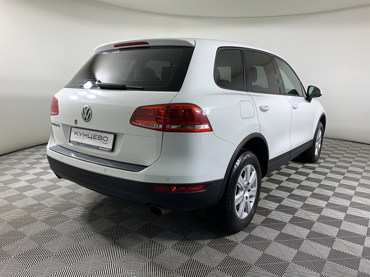VOLKSWAGEN Touareg 3.6, 2012 года, Автоматическая, БЕЛЫЙ