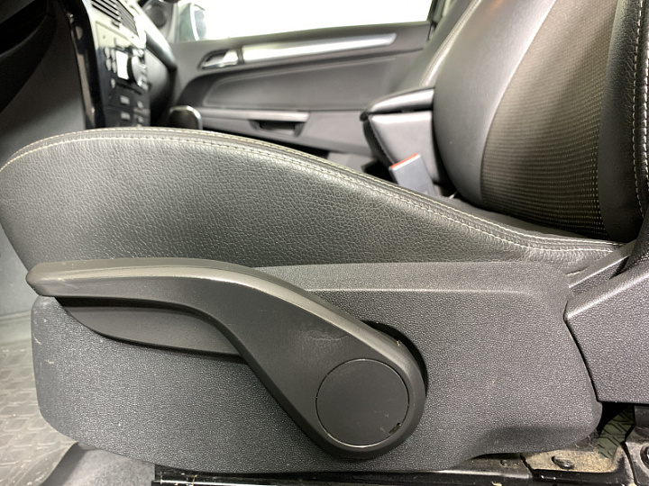 OPEL Astra 1.8, 2013 года, Автоматическая, СЕРЫЙ