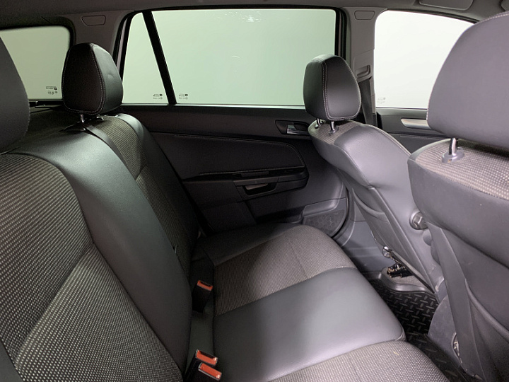 OPEL Astra 1.8, 2012 года, Автоматическая, БЕЛЫЙ