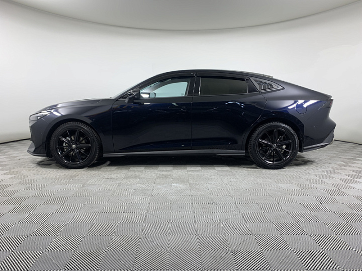 CHANGAN UNI-V 1.5, 2023 года, Автоматическая, ЧЕРНЫЙ