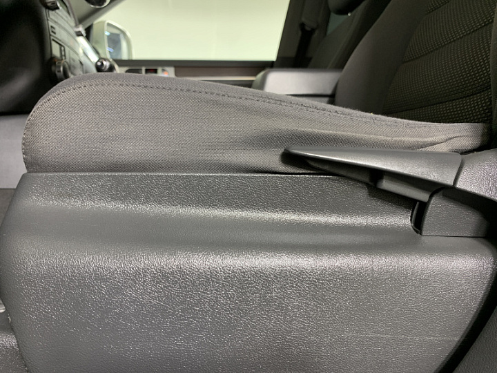 VOLKSWAGEN Touareg 2.5, 2007 года, Автоматическая, Серебристо-желтый