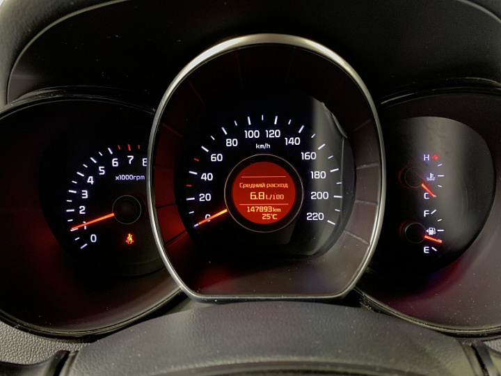 KIA Rio 1.6, 2016 года, Механика, Белый