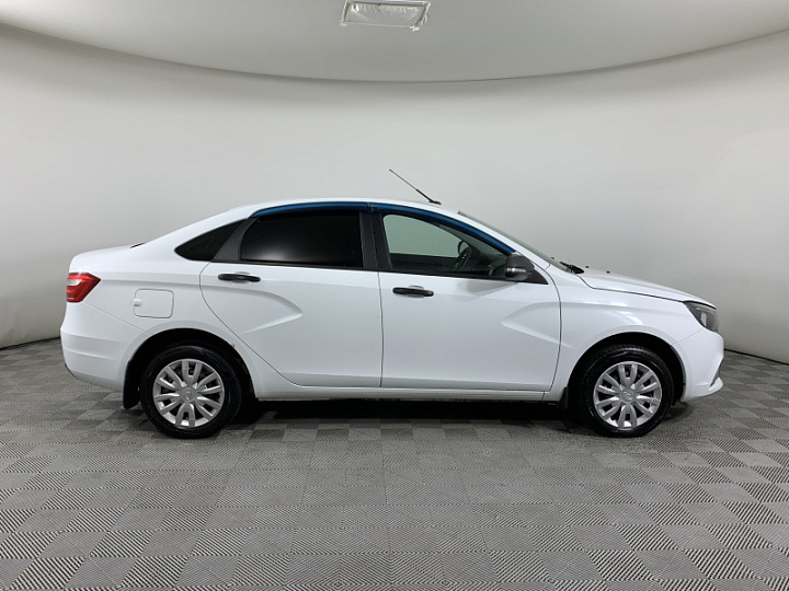 Lada Vesta 1.6, 2016 года, Робот, БЕЛЫЙ