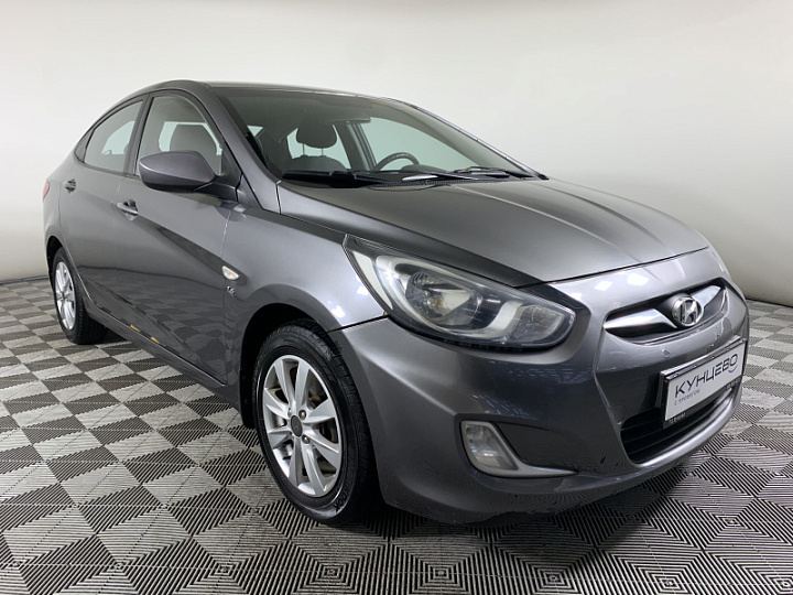 Hyundai Solaris 1.6, 2014 года, Автоматическая, Серый