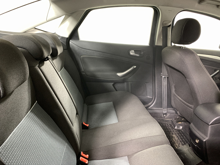 FORD Mondeo 2, 2009 года, Механика, Серебристый