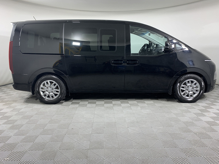 HYUNDAI Staria 2.2, 2021 года, Автоматическая, ЧЕРНЫЙ