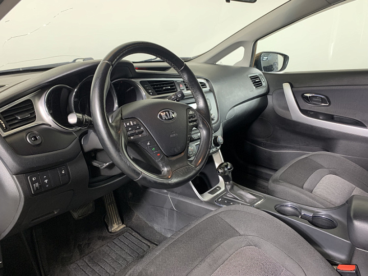 KIA Ceed 1.6, 2017 года, Автоматическая, КОРИЧНЕВЫЙ