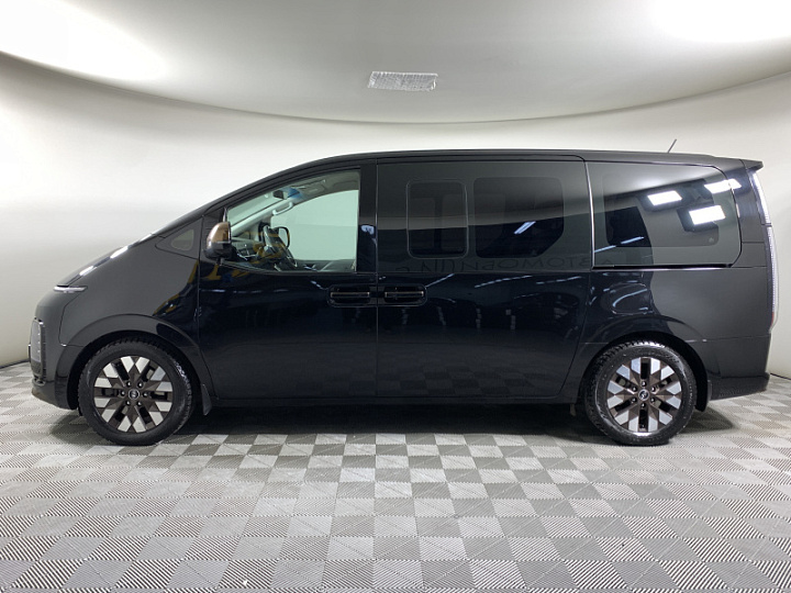 HYUNDAI Staria 2.2, 2022 года, Автоматическая, ЧЕРНЫЙ