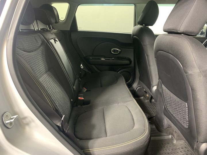 KIA Soul 1.6, 2016 года, Автоматическая, Серый