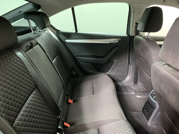SKODA Octavia 1.4, 2016 года, Робот, БЕЖЕВЫЙ