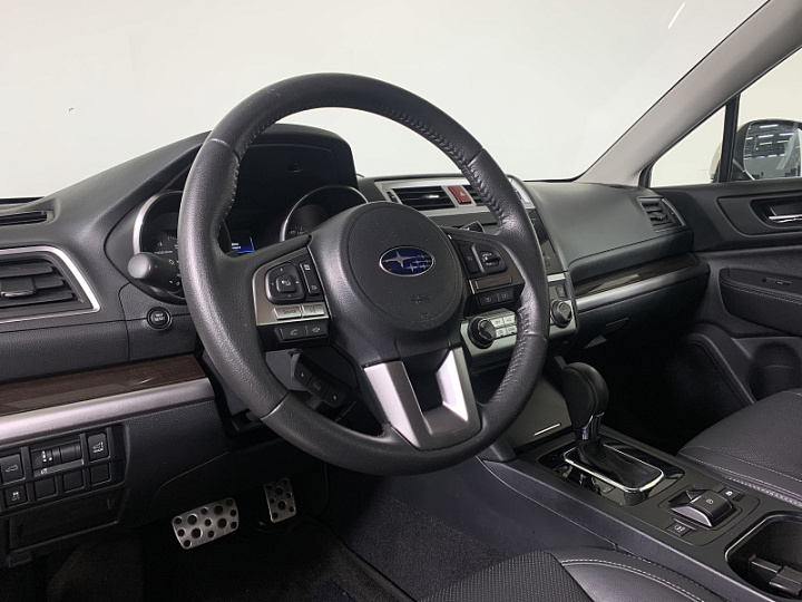 SUBARU Outback 2.5, 2016 года, Вариатор, БЕЖЕВЫЙ